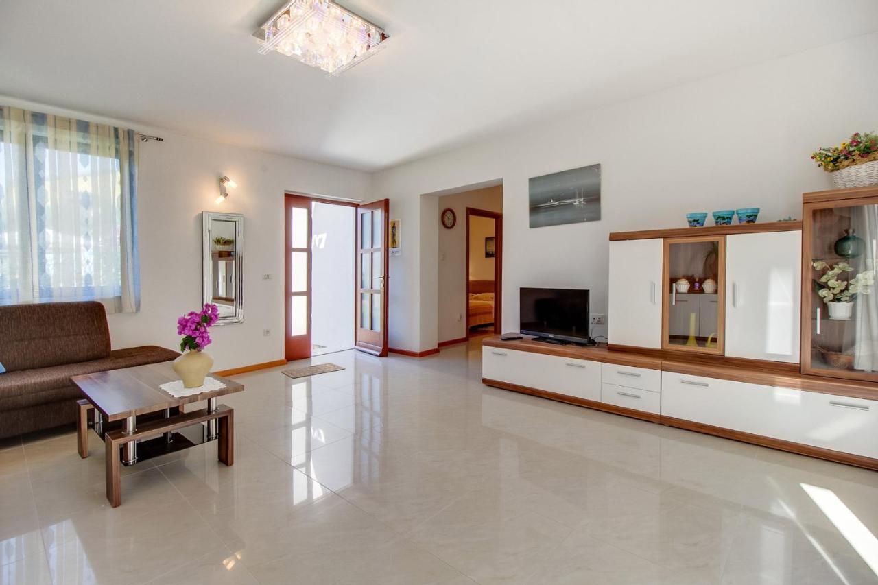 Apartman Mirjana 1 Mali Lošinj Exterior foto