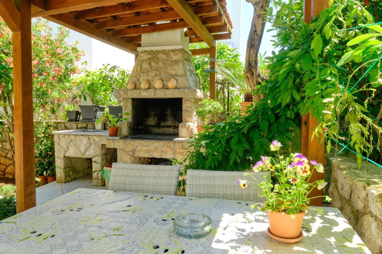 Apartman Mirjana 1 Mali Lošinj Exterior foto
